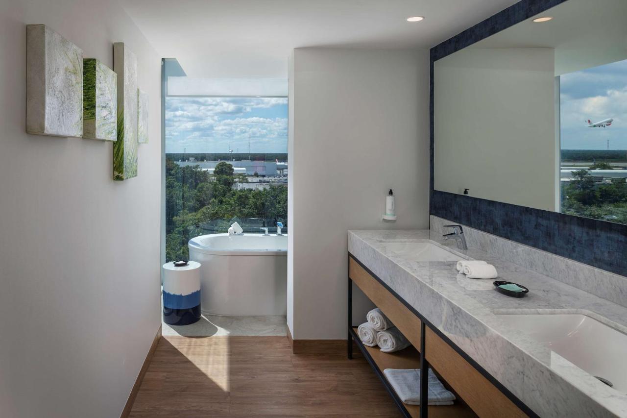 Hilton Garden Inn Cancun Airport Eksteriør bilde