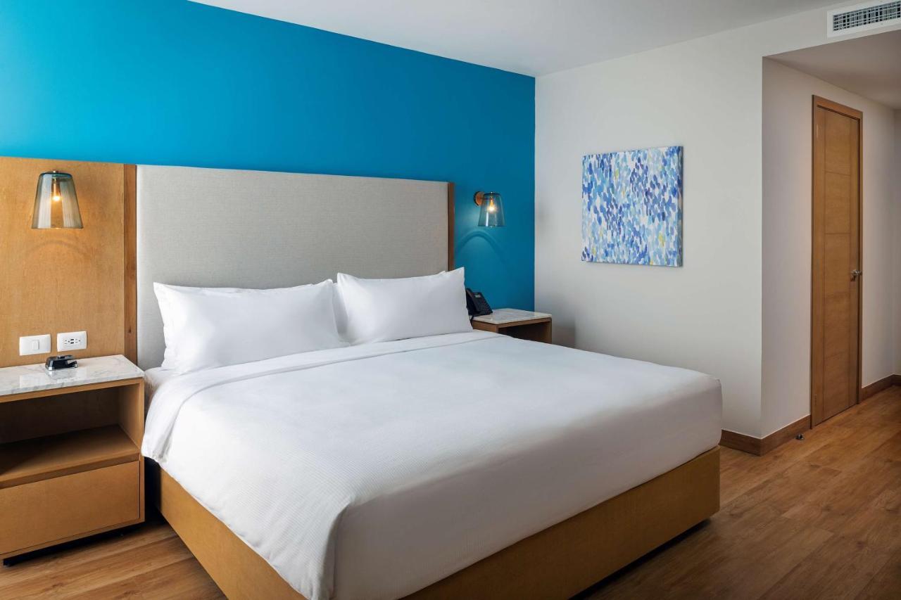 Hilton Garden Inn Cancun Airport Eksteriør bilde